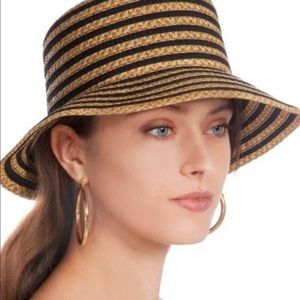 Authentic Eric Javits☀️👒